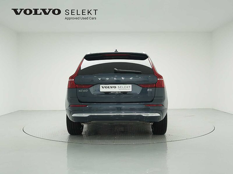 Volvo  Ultimate, B5 AWD mild hybrid, 가솔린, Bright