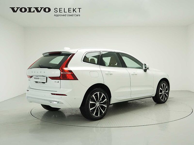 Volvo  B6 AWD mild hybrid, 가솔린, Ultimate Bright