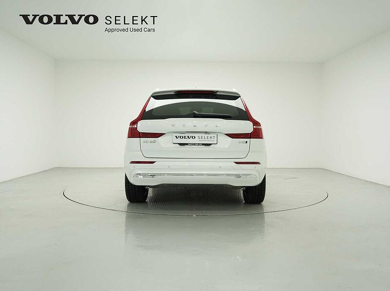 Volvo  Ultimate, B5 AWD mild hybrid, 가솔린, Bright