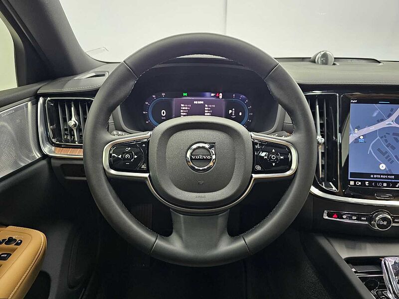 Volvo  Ultimate, B5 마일드 하이브리드, 가솔린, 브라이트