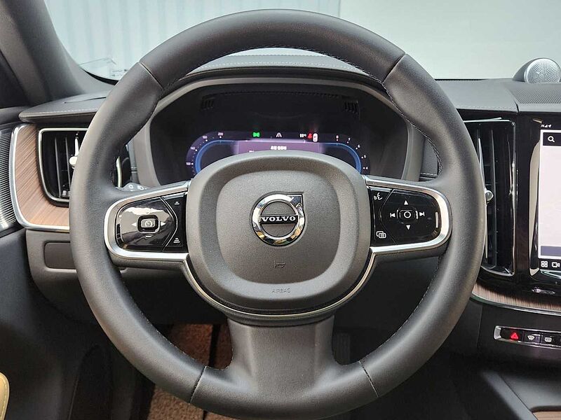 Volvo  Ultimate, B6 AWD mild hybrid, 가솔린, Bright