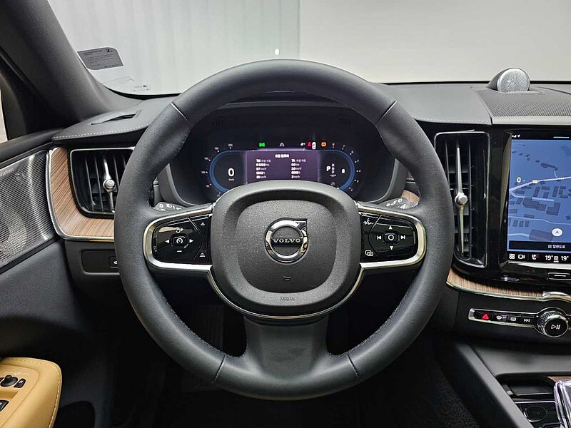Volvo  Ultimate, B6 AWD 마일드 하이브리드, 가솔린, 브라이트