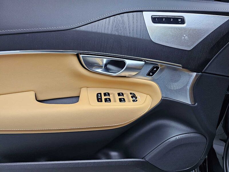 Volvo  Recharge Ultimate, T8 AWD 플러그-인 하이브리드, 전기/가솔린, 브라이트, 7 좌석