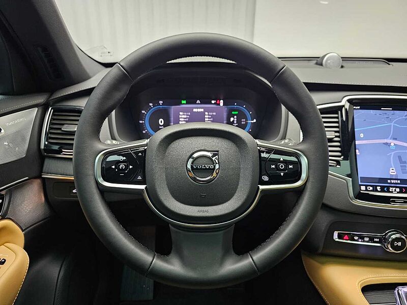 Volvo  Recharge Ultimate, T8 AWD 플러그-인 하이브리드, 전기/가솔린, 브라이트, 7 좌석