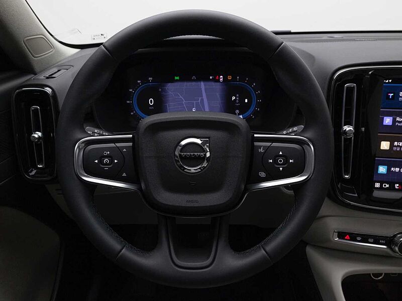 Volvo  Ultimate, B4 AWD 마일드 하이브리드, 가솔린, 브라이트