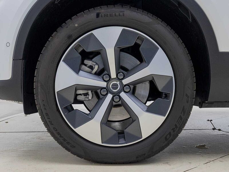 Volvo  Ultra, B4 AWD 마일드 하이브리드, 가솔린, 브라이트