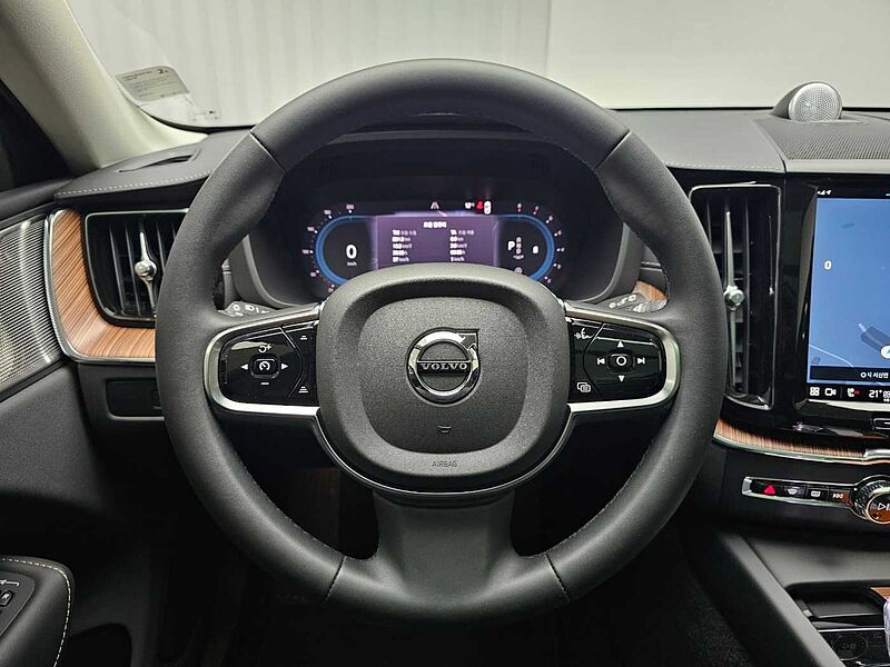 Volvo  Ultimate, B6 AWD 마일드 하이브리드, 가솔린, 브라이트