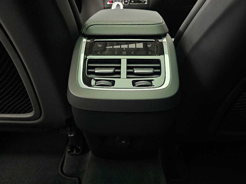 Volvo  Ultimate, B6 AWD 마일드 하이브리드, 가솔린, 브라이트