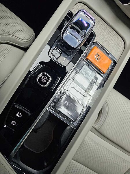 Volvo  Ultimate, B6 AWD 마일드 하이브리드, 가솔린, 브라이트