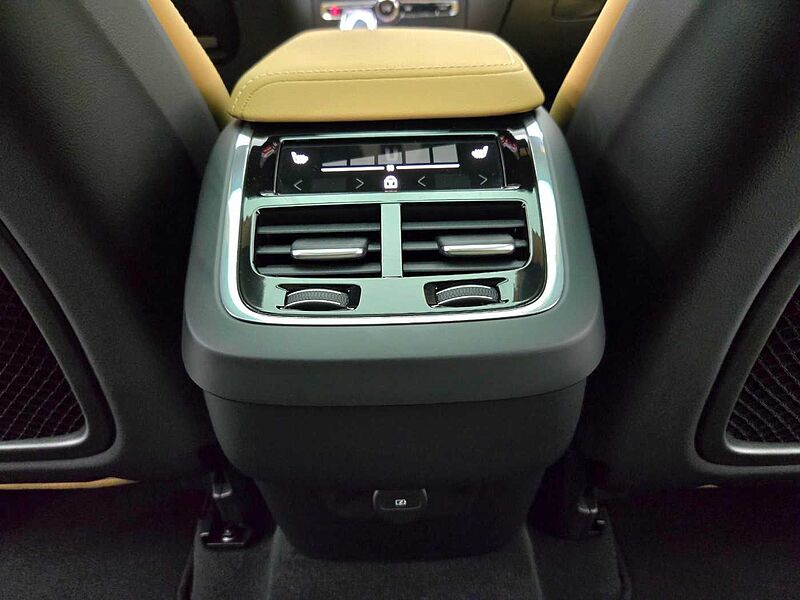 Volvo  Ultra, B6 AWD 마일드 하이브리드, 가솔린, 브라이트