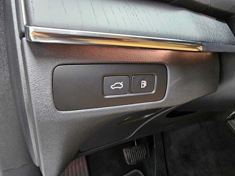 Volvo  Recharge Ultimate, T8 AWD 플러그-인 하이브리드, 전기/가솔린, 브라이트, 7 좌석