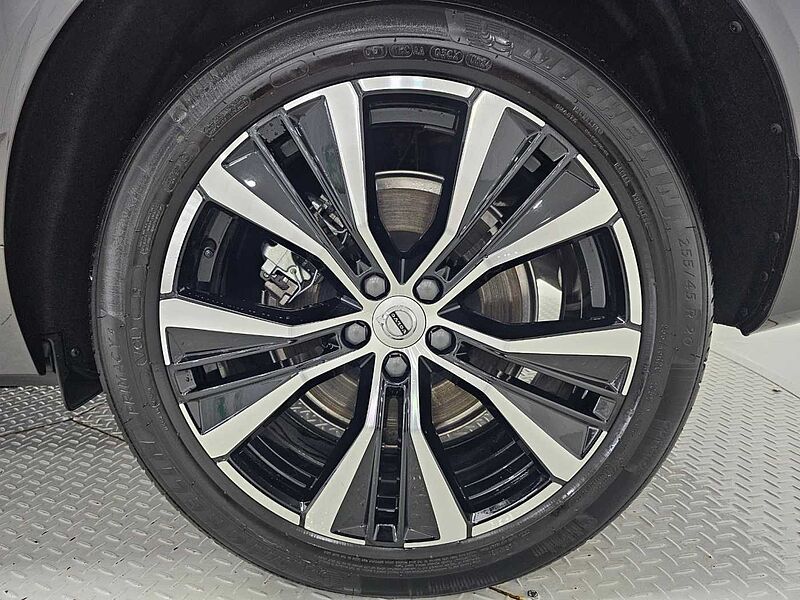 Volvo  Ultra, B6 AWD 마일드 하이브리드, 가솔린, 브라이트