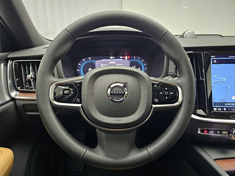 Volvo  Ultimate, B5 AWD 마일드 하이브리드, 가솔린, 브라이트
