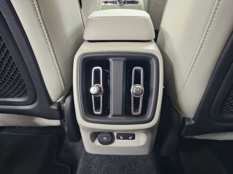Volvo  Ultra, B4 AWD 마일드 하이브리드, 가솔린, 브라이트