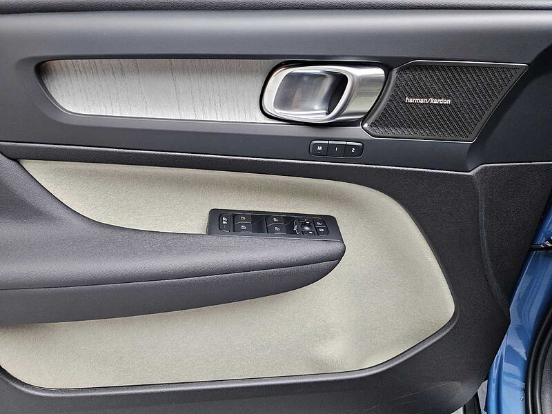 Volvo  Ultra, B4 AWD 마일드 하이브리드, 가솔린, 브라이트