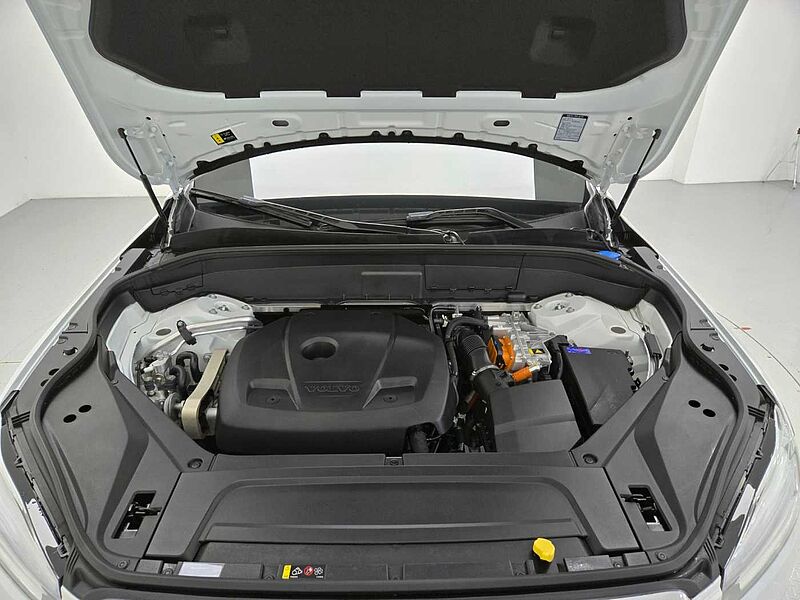 Volvo Recharge Ultimate, T8 AWD 플러그-인 하이브리드, 전기/가솔린, 브라이트, 7 좌석