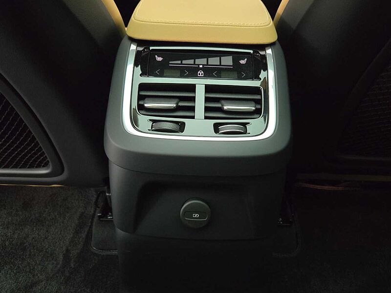 Volvo Recharge Ultimate, T8 AWD 플러그-인 하이브리드, 전기/가솔린, 브라이트, 7 좌석