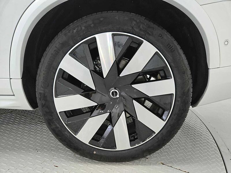 Volvo  Recharge Ultimate, T8 AWD 플러그-인 하이브리드, 전기/가솔린, 브라이트, 7 좌석