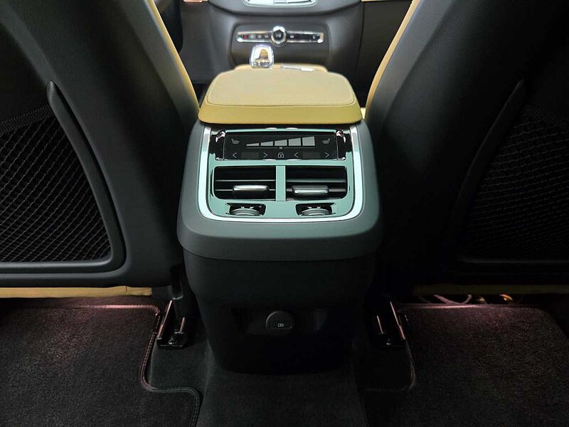 Volvo  Ultimate, B6 AWD 마일드 하이브리드, 가솔린, 브라이트, 7 좌석