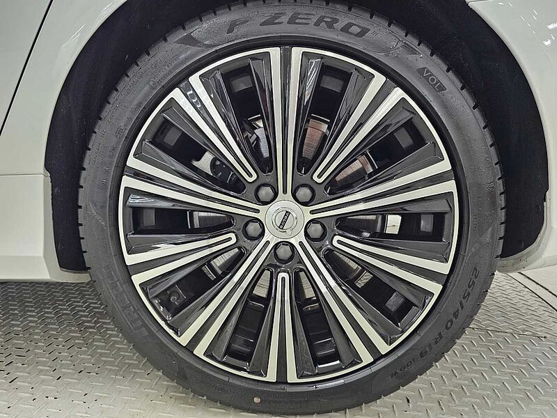Volvo  Ultra, B5 마일드 하이브리드, 가솔린, 브라이트