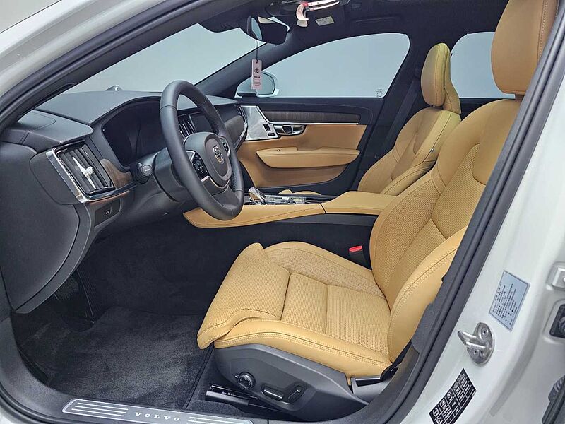 Volvo  Ultra, B5 마일드 하이브리드, 가솔린, 브라이트