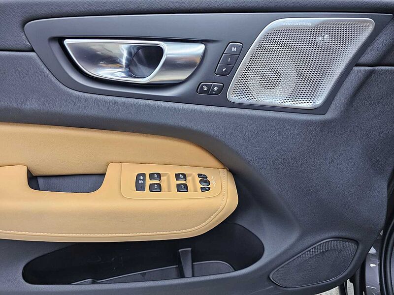 Volvo  Ultra, B6 AWD 마일드 하이브리드, 가솔린, 브라이트