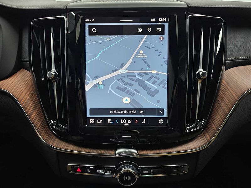 Volvo  Ultra, B6 AWD 마일드 하이브리드, 가솔린, 브라이트