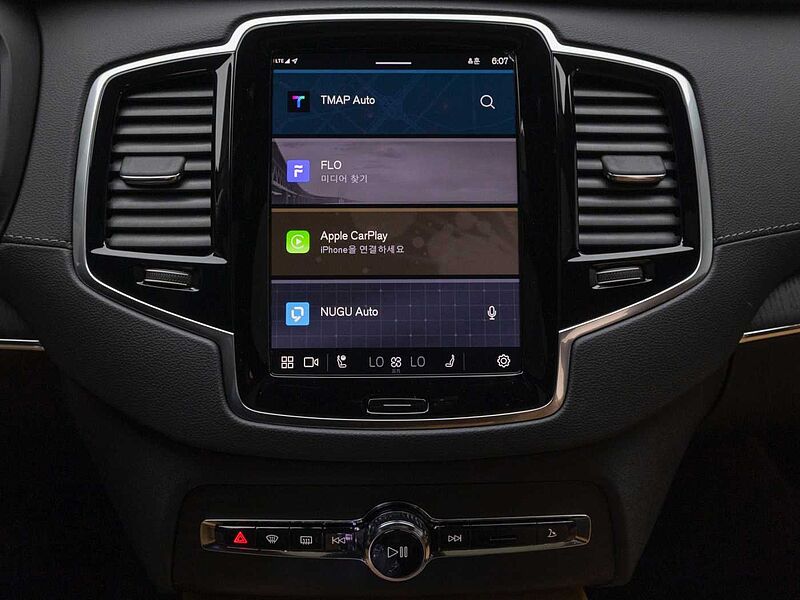 Volvo Recharge Ultimate, T8 AWD 플러그-인 하이브리드, 전기/가솔린, 브라이트, 7 좌석