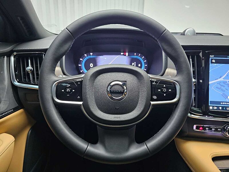 Volvo  Ultra, B5 마일드 하이브리드, 가솔린, 브라이트