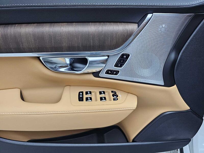 Volvo  Ultra, B5 마일드 하이브리드, 가솔린, 브라이트