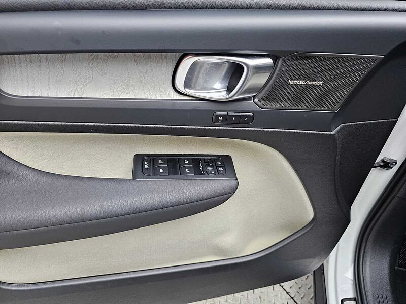 Volvo  Ultra, B4 AWD 마일드 하이브리드, 가솔린, 브라이트