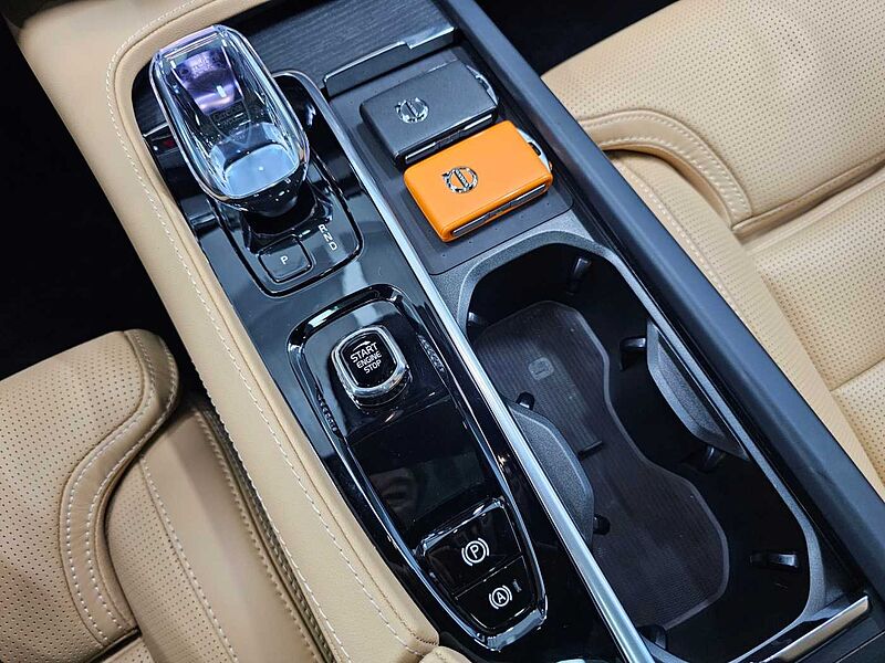 Volvo Ultra, T8 AWD 플러그-인 하이브리드, 전기/가솔린, 브라이트, 7 좌석