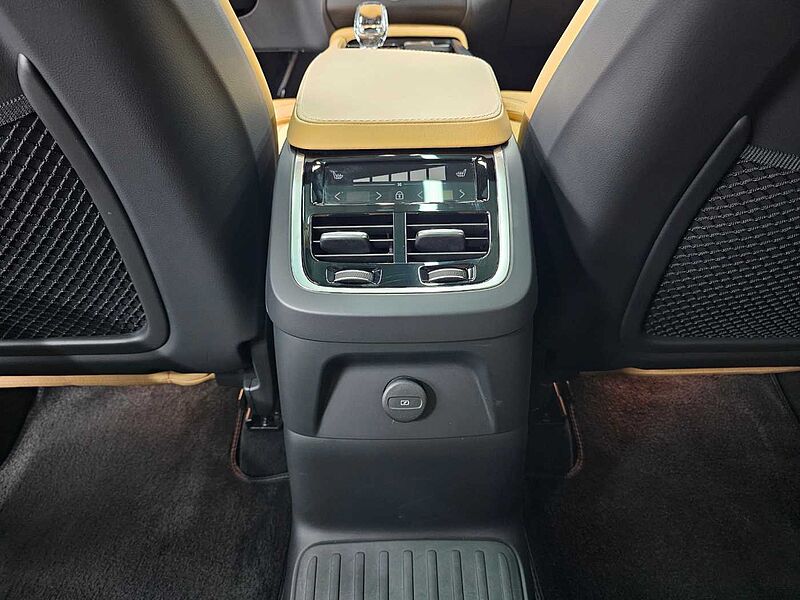 Volvo Recharge Ultimate, T8 AWD 플러그-인 하이브리드, 전기/가솔린, 브라이트, 7 좌석