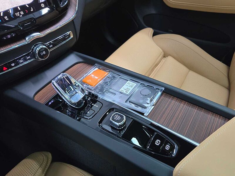 Volvo  Ultra, B5 AWD 마일드 하이브리드, 가솔린, 브라이트