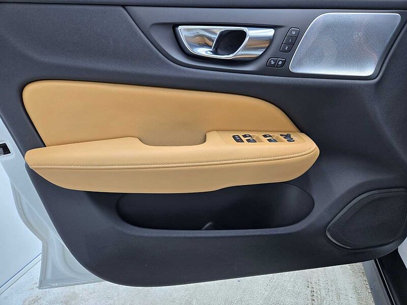 Volvo  Ultra, B5 AWD 마일드 하이브리드, 가솔린, 브라이트