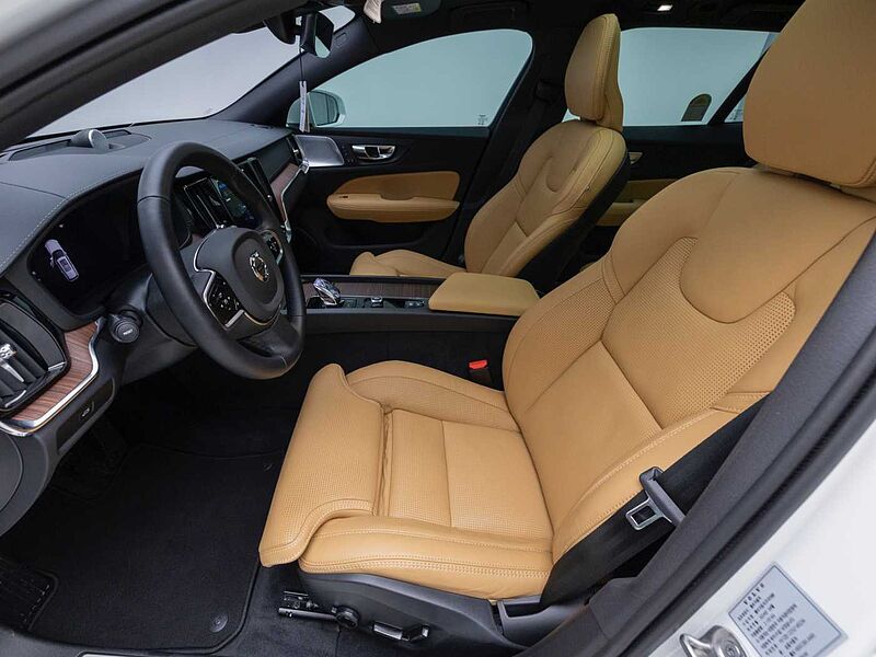 Volvo Ultra, B5 AWD 마일드 하이브리드, 가솔린, 브라이트