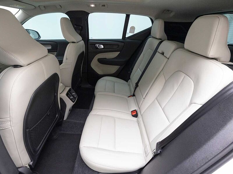 Volvo Ultra, B4 AWD 마일드 하이브리드, 가솔린, 브라이트