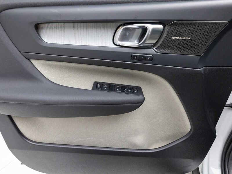 Volvo Ultra, B4 AWD 마일드 하이브리드, 가솔린, 브라이트