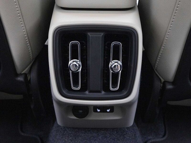 Volvo Ultra, B4 AWD 마일드 하이브리드, 가솔린, 브라이트