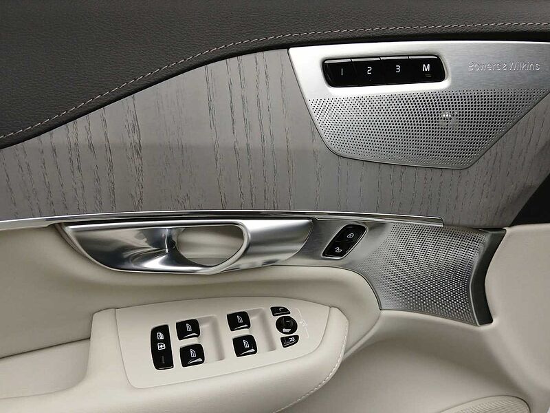 Volvo Ultra, T8 AWD 플러그-인 하이브리드, 전기/가솔린, 브라이트, 7 좌석