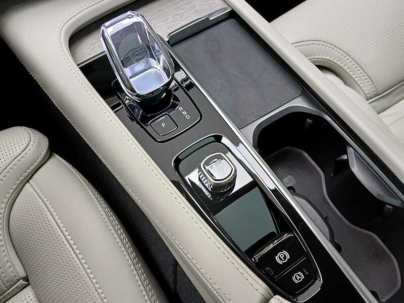 Volvo Ultra, T8 AWD 플러그-인 하이브리드, 전기/가솔린, 브라이트, 7 좌석