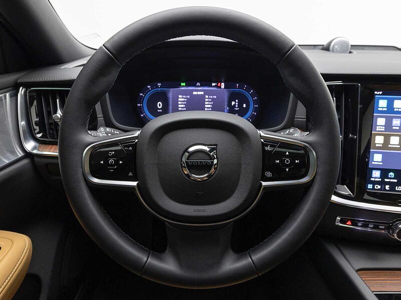 Volvo Ultra, B5 AWD 마일드 하이브리드, 가솔린, 브라이트