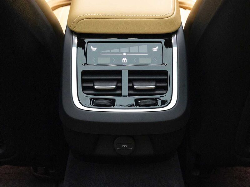 Volvo Ultra, B5 AWD 마일드 하이브리드, 가솔린, 브라이트