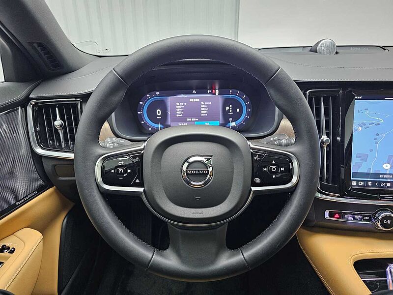 Volvo  Ultimate, B5 마일드 하이브리드, 가솔린, 브라이트