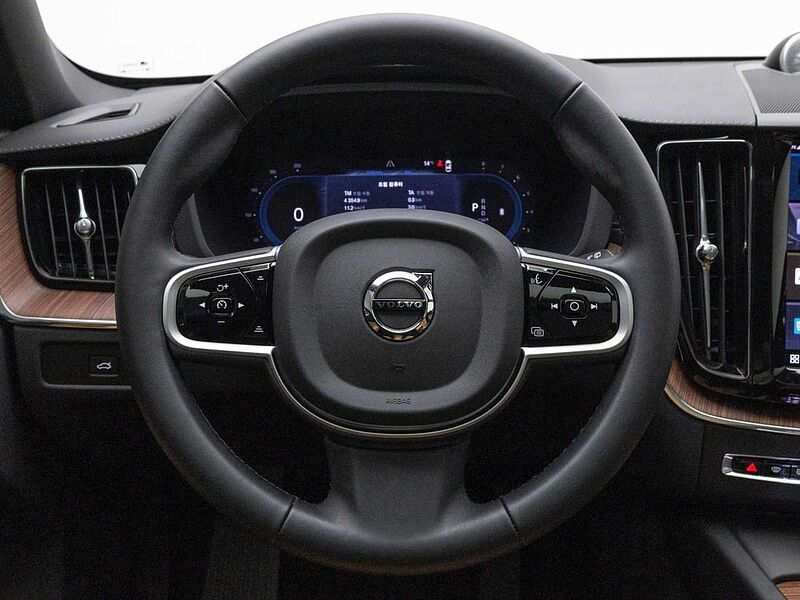 Volvo Ultra, B5 AWD 마일드 하이브리드, 가솔린, 브라이트