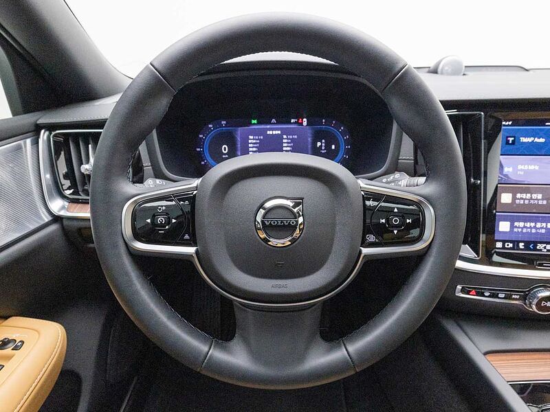 Volvo Ultra, B5 AWD 마일드 하이브리드, 가솔린, 브라이트