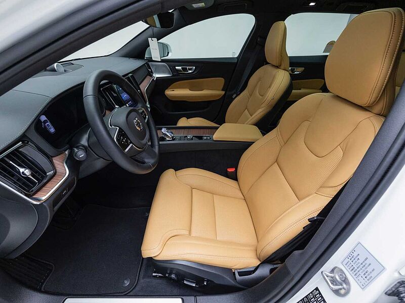 Volvo Ultra, B5 AWD 마일드 하이브리드, 가솔린, 브라이트