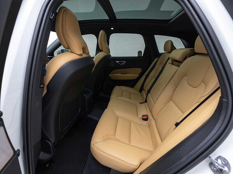 Volvo  Ultra, T8 AWD 플러그-인 하이브리드, 전기/가솔린, 브라이트