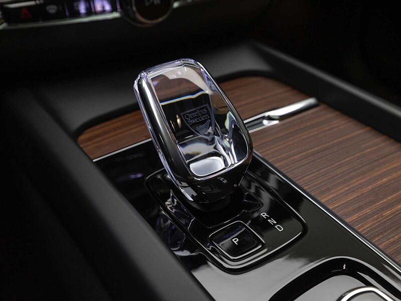 Volvo  Ultra, T8 AWD 플러그-인 하이브리드, 전기/가솔린, 브라이트