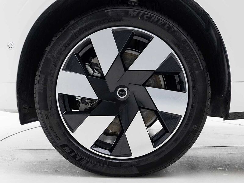 Volvo  Ultra, T8 AWD 플러그-인 하이브리드, 전기/가솔린, 브라이트